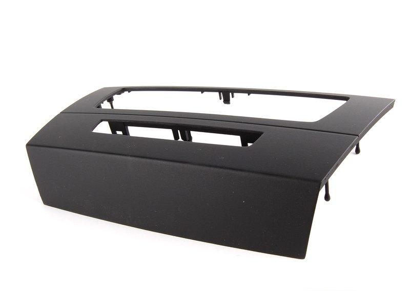 Накладка E90 93  LCI