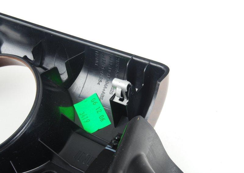 Дек.накладка из дер.на пан.приб.ст.вод.