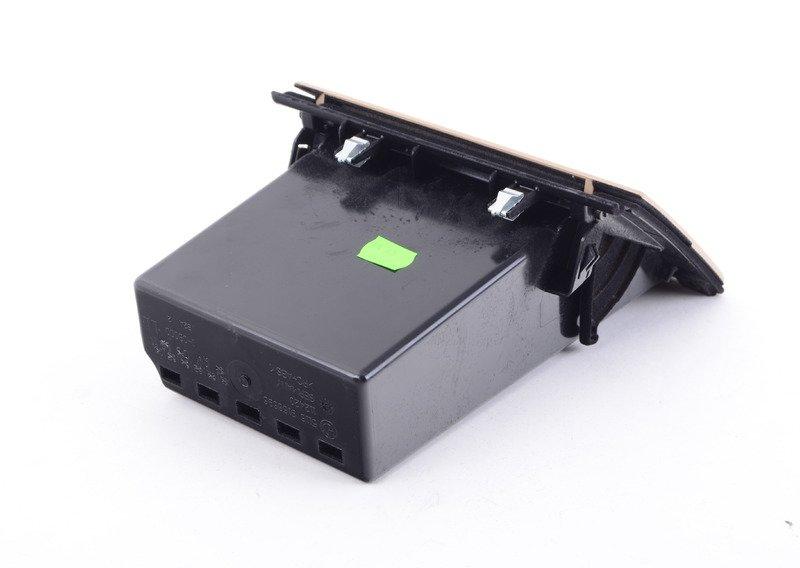 Откидной ящик на стороне водителя