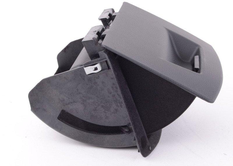 Откидной ящик на стороне водителя