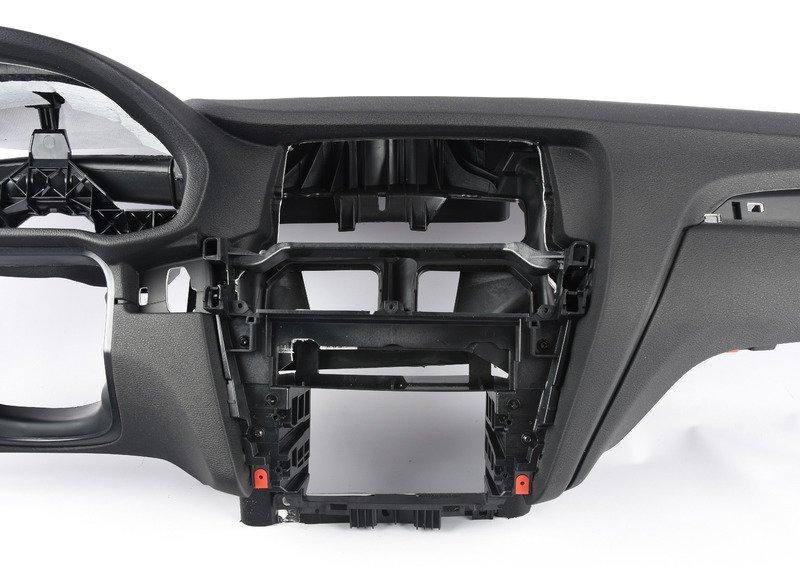 Панель приборов