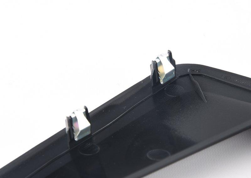 Щиток откидывающегося дисплея