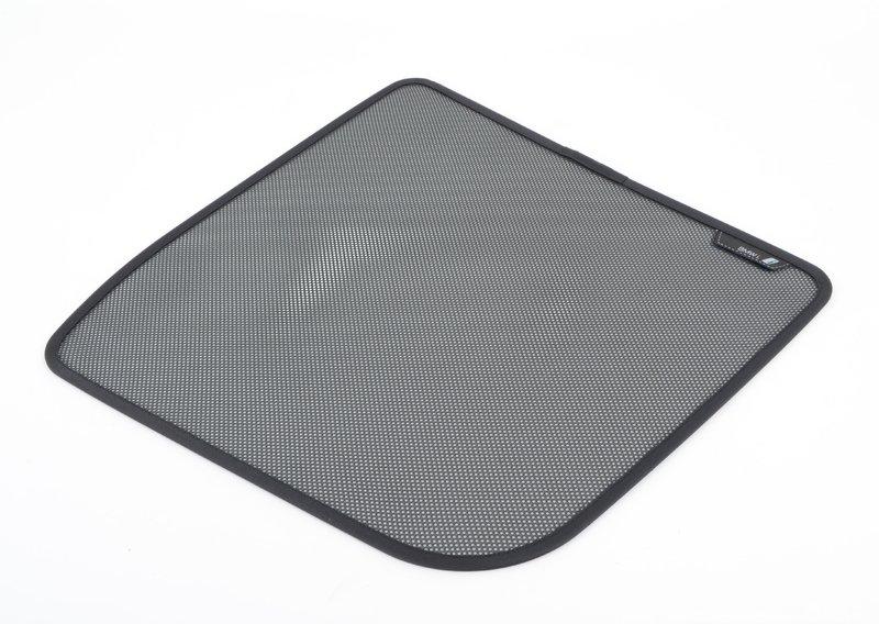 i3 шторка на заднее окно