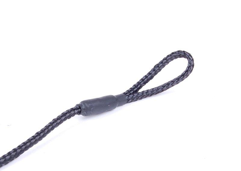 Шнур удерживающий полку за зад.сиденьем