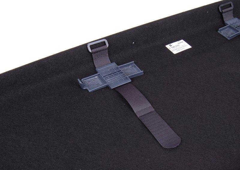 Полка за задним сиденьем