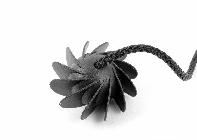 Шнур удерживающий полку за зад.сиденьем