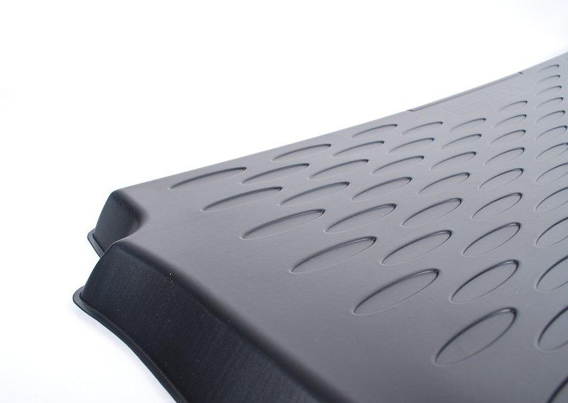 Фасонный коврик для багажника