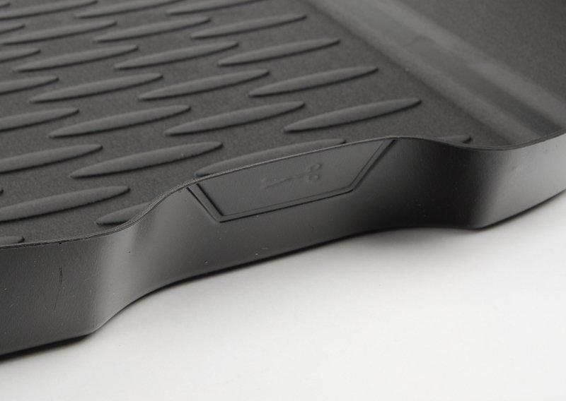 Фасонный коврик для багажника