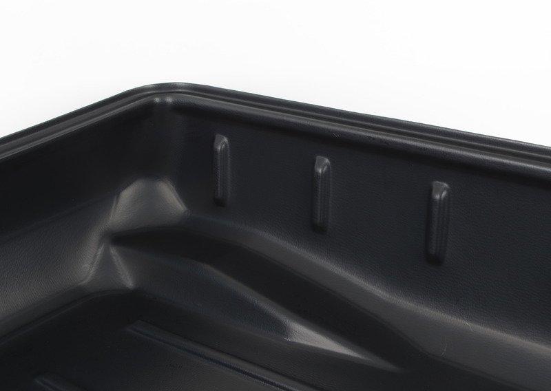 Поддон багажного отделения