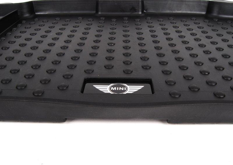 Фасонный коврик для багажника