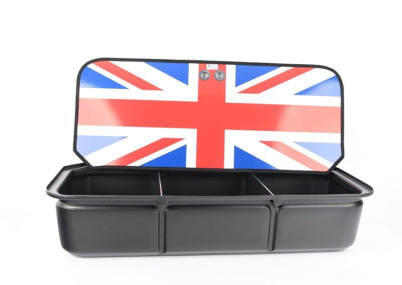 Поддон багажного отделения