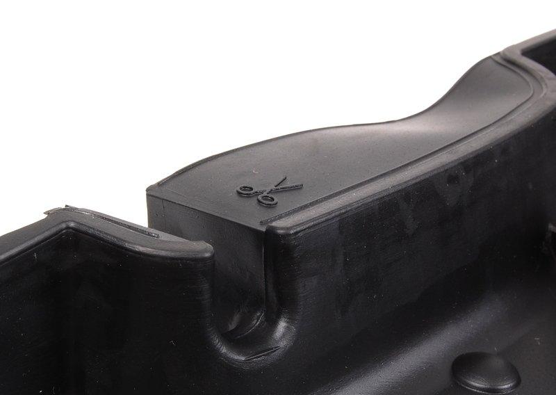 Фасонный коврик для багажника