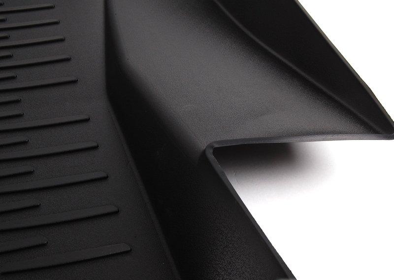 Фасонный коврик для багажника