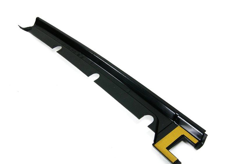 Накладка стойки облиц.задней части Л