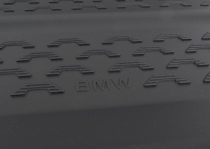 Фасонный коврик для багажника