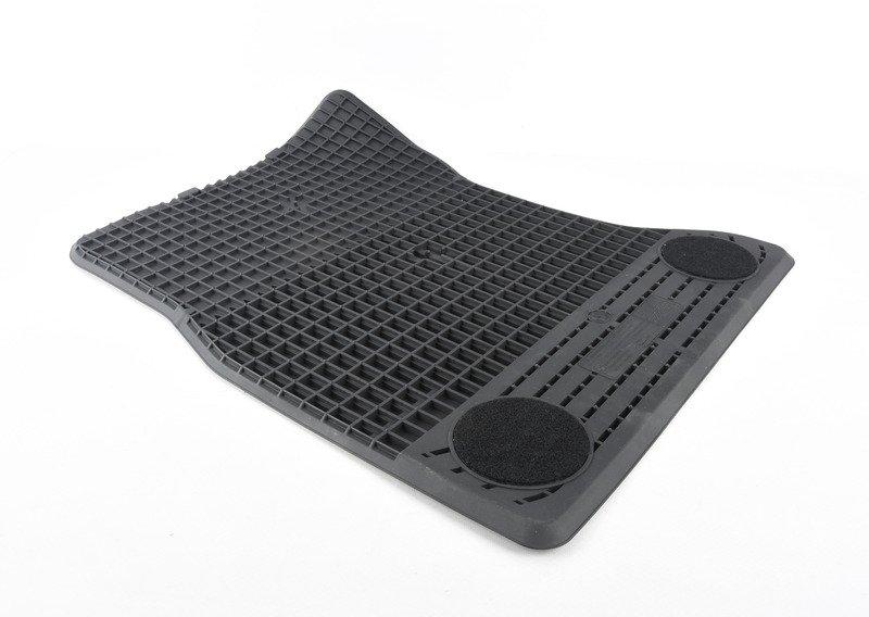 Ножные коврики резина