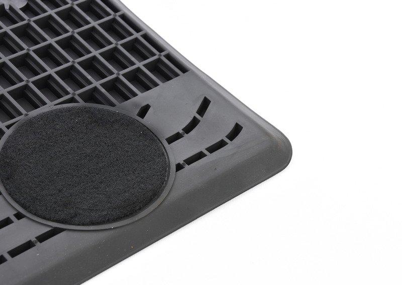 Ножные коврики резина