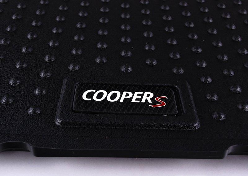 Фасонный коврик для багажника