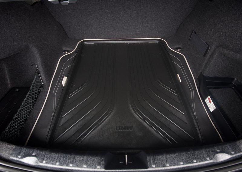 Фасонный коврик для багажника