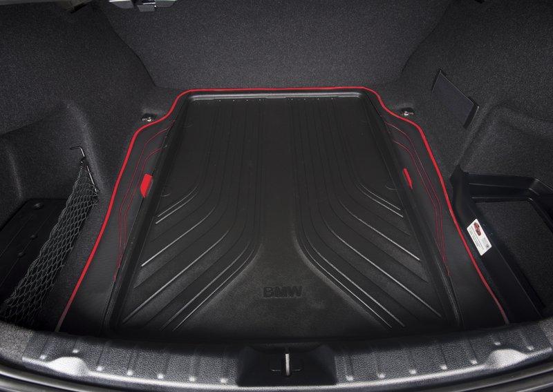 Фасонный коврик для багажника