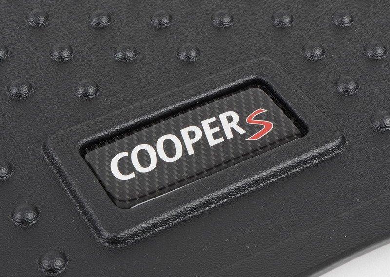 Фасонный коврик для багажника