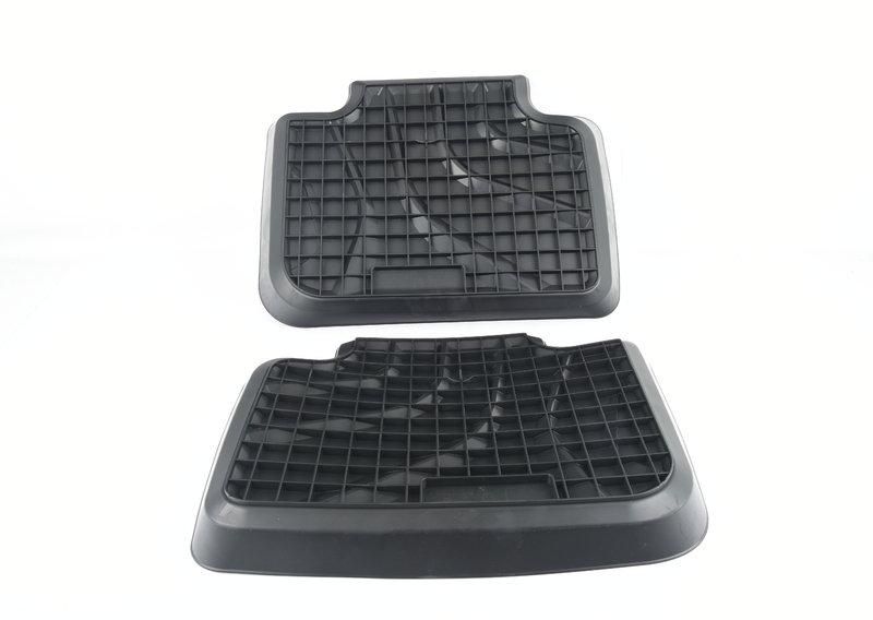 Напольный коврик сзади