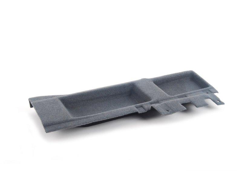 Лоток в багажном отделении Л