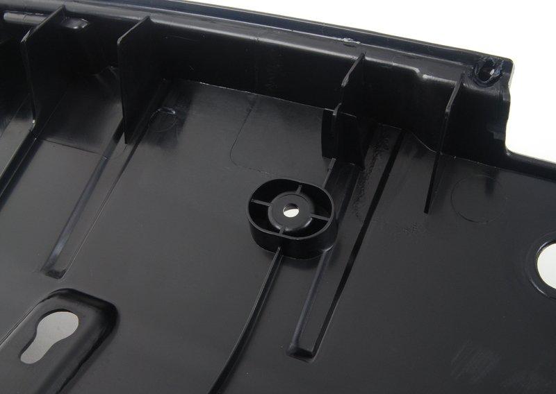 Накладка борта погрузочного пола