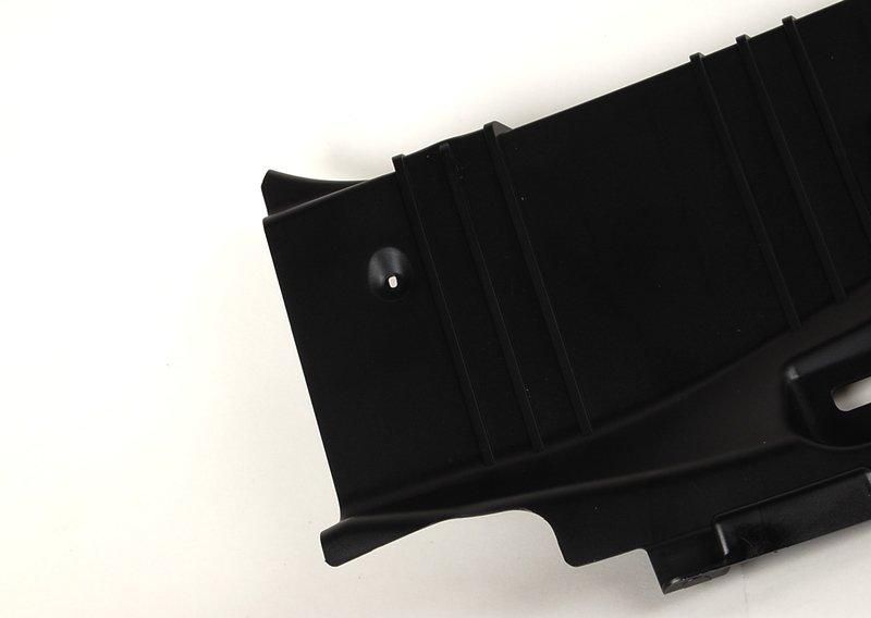 Накладка борта погрузочного пола