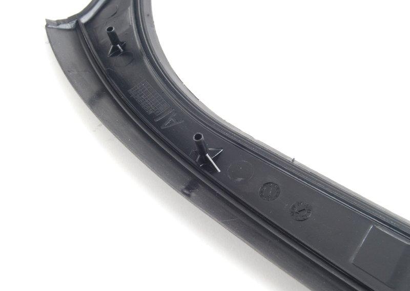 Накладка центральной стойки Л