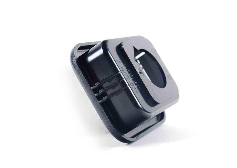 Крепление гнезда разъема