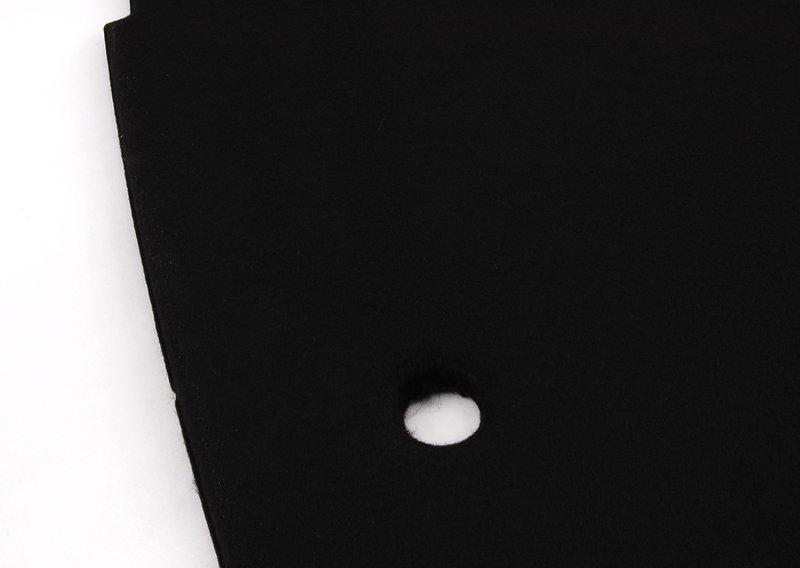 Чехол гнезда запасного колеса