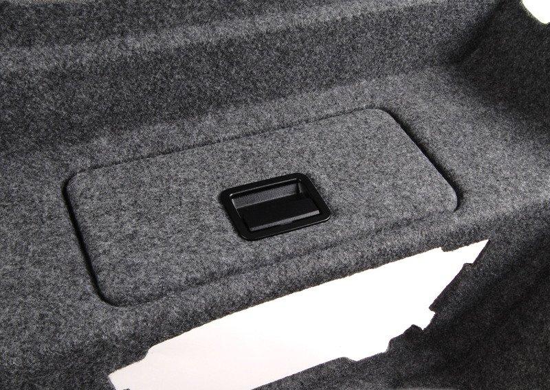 Обшивка багажного отделения Л