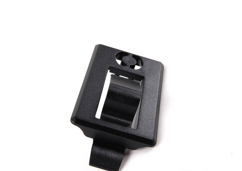 Фиксатор съемной полки в баг.отделении