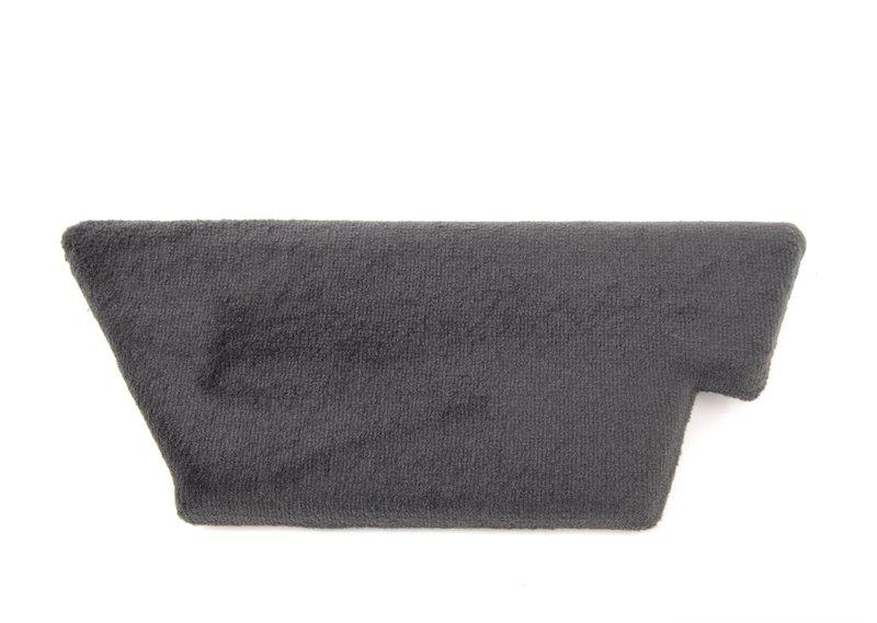 Крышка в обшивке багажного отделения Л