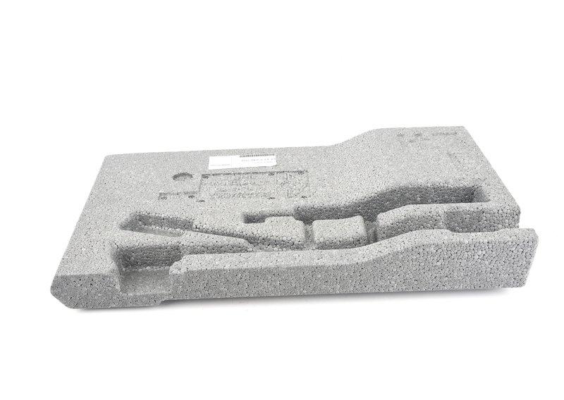 Вставка в пространство для ног Л З