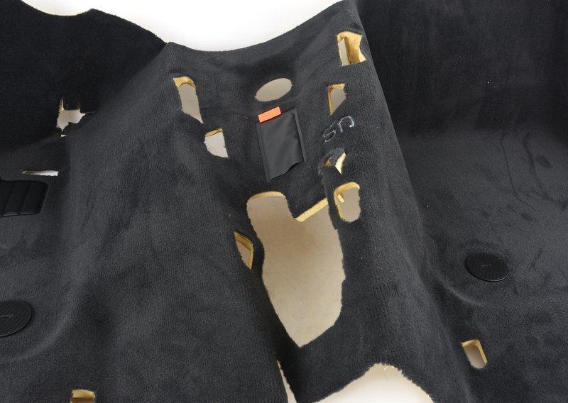 Обшивка пола, передняя