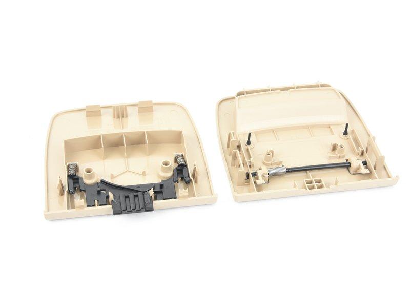 Ручка съемной полки в багажнике