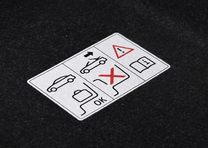 Обшивка багажного отделения П