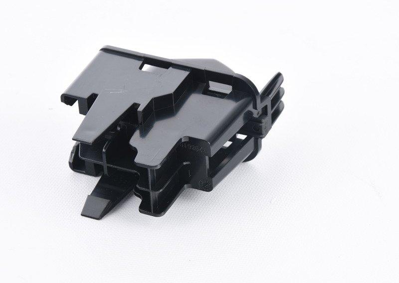 Фиксатор съемного днища