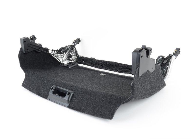 Крышка в багажном отделении