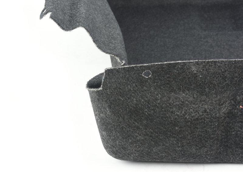 Поддон багажного отделения