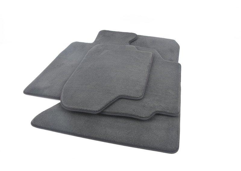 F10/ F10N Комплект ножных ковриков Velours SCHWARZ