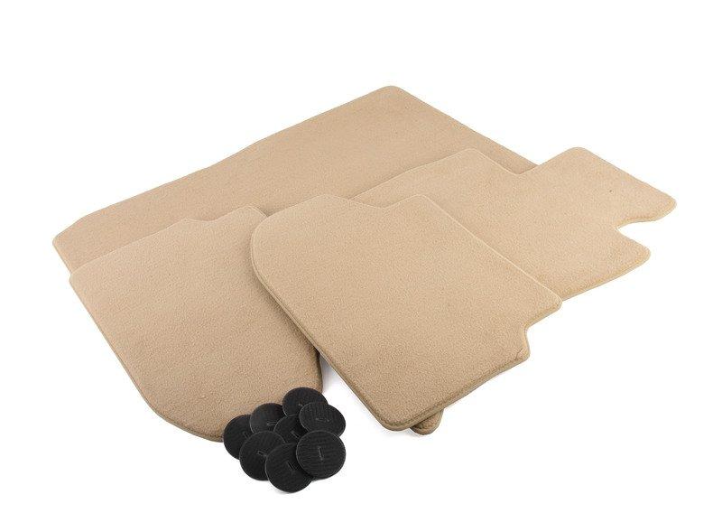 Велюровые коврики.комплект. Бежевого цвета