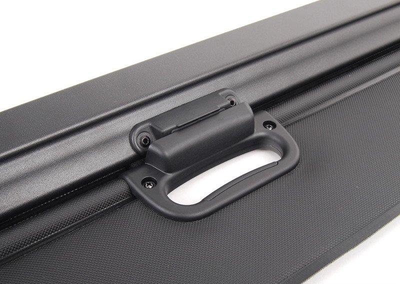 Защитная шторка в багажном отделении