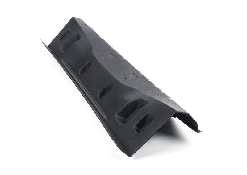 Накладка борта погрузочного пола