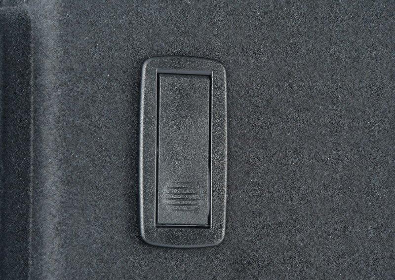 Обшивка багажного отделения Л