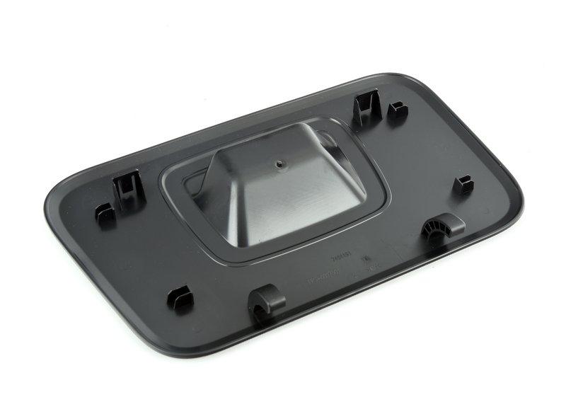 Крышка вещевого ящика в багажнике Л