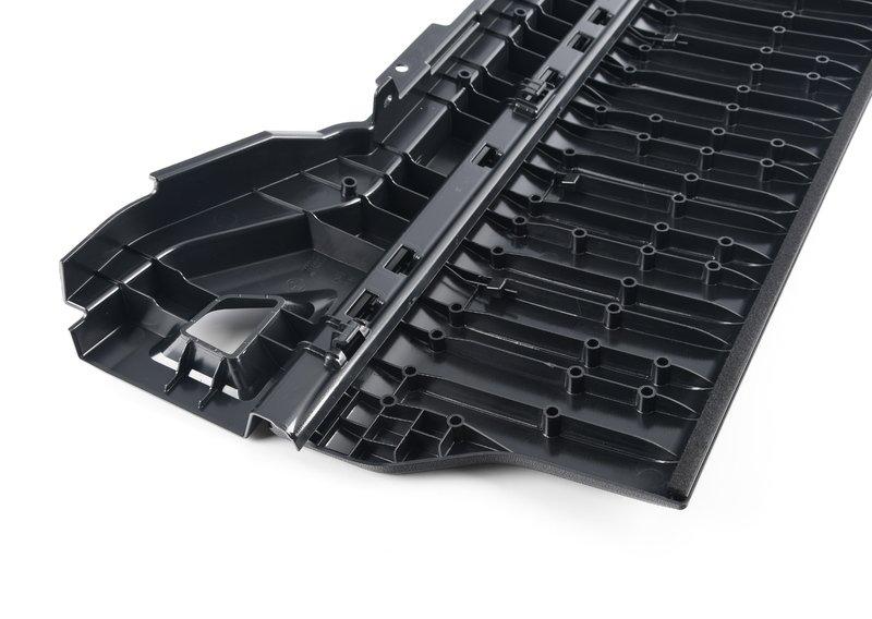 G05 Накладка борта погрузочного пола