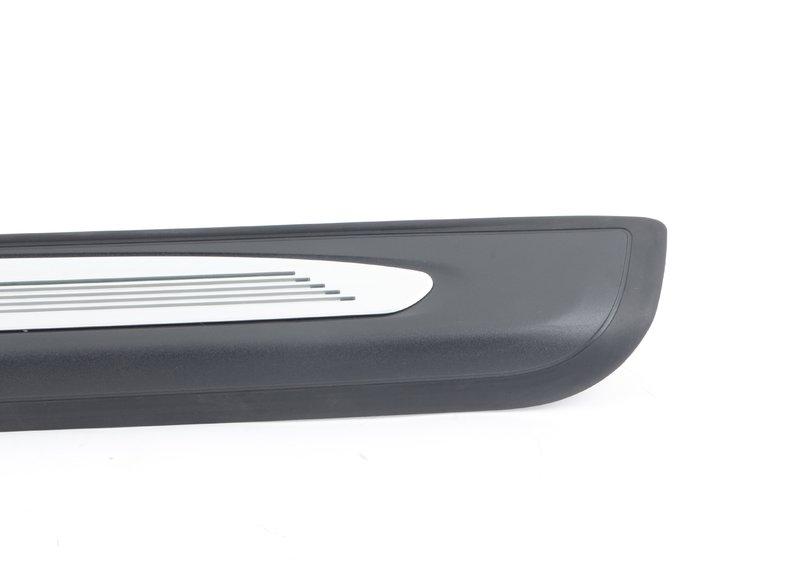 Накладка порога П в M-стиле